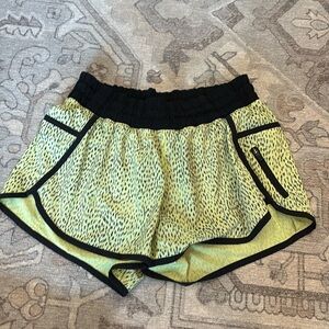 Lululemon shorts size 6